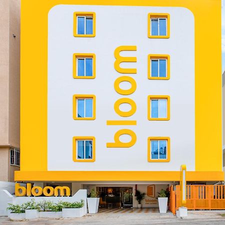 Bloom Hotel - Hsr Club Bangalore Esterno foto
